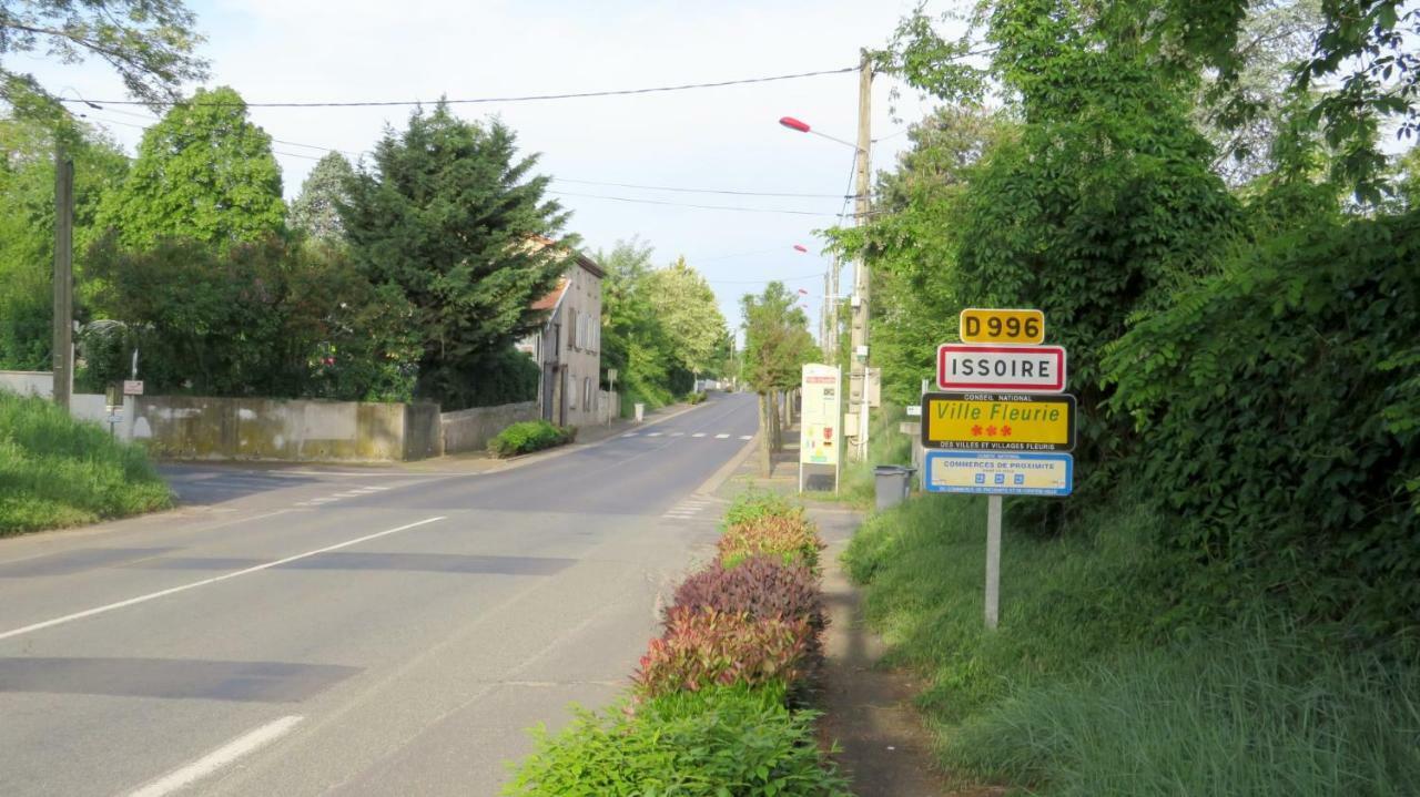 Apartmán Location Bouzon A Issoire Exteriér fotografie